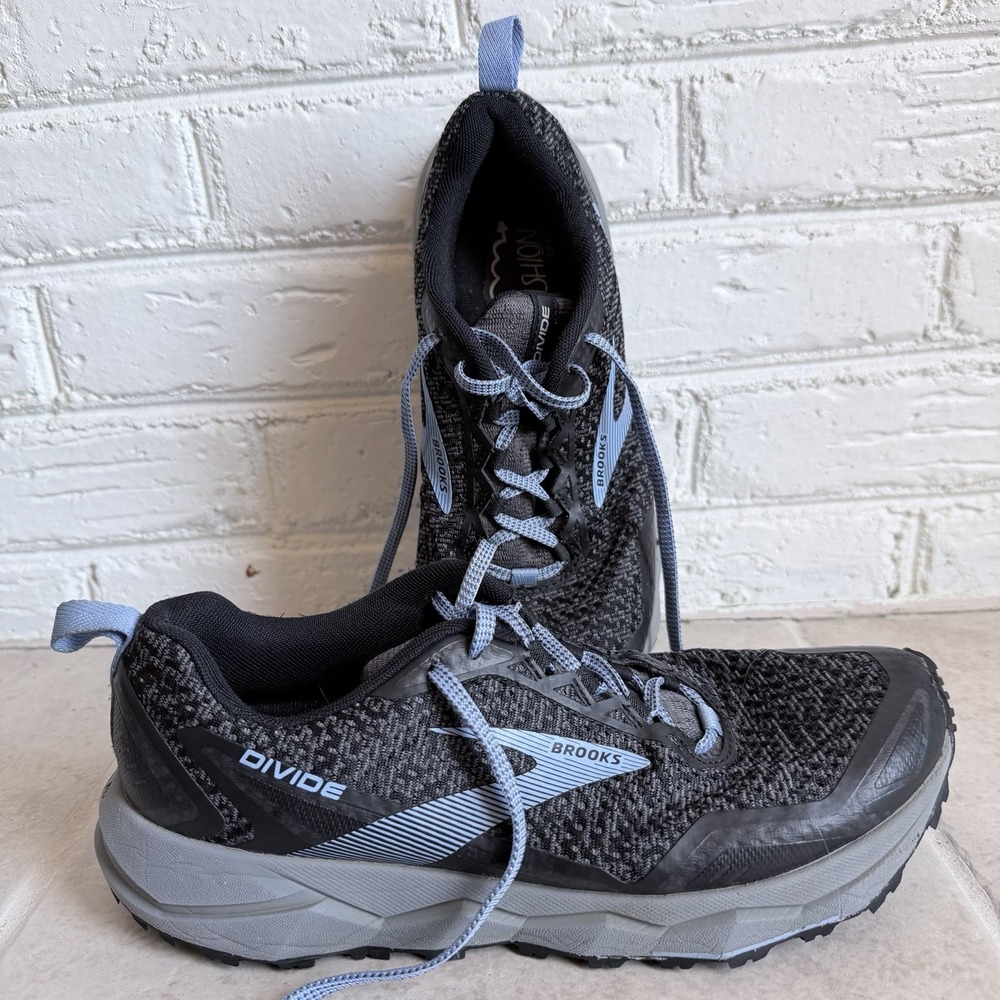 Brooks Divide 1 Sneakers Women 8.5 Black Blue Medium‎ B Cushion Trail DNA